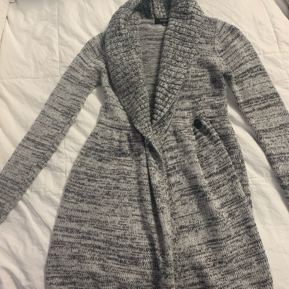 Long wrap up sweater - Picture 3 of 4